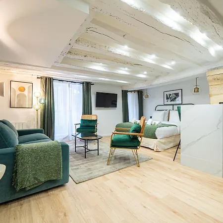 Cia - In Heart Of Le Marais 4p