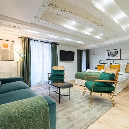 Cia - In Heart Of Le Marais 4p *