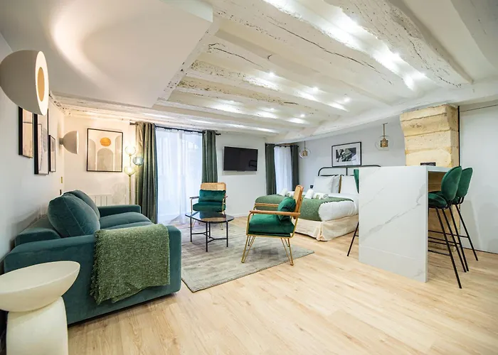 Cia - In Heart Of Le Marais 4p